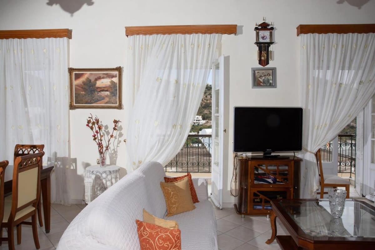 Neoclassical Splendor Unique Experience In Leros Panteli 외부 사진